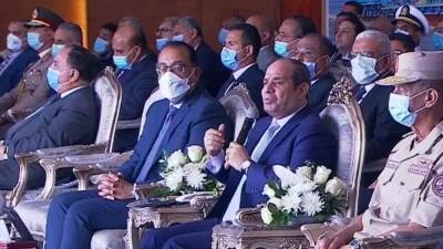 «الرئيس السيسي»: إنشاء 3 موانئ لليخوت من إيرادات قناة السويس
