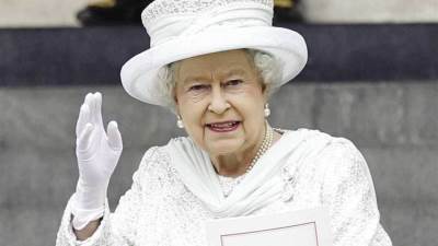«قصر باكنجهام»: الملكة اليزابيث تخضع للإشراف الطبى فى بالمورال