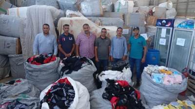 جمارك سفاجا تضبط محاولة تهريب كمية من الملابس الجاهزة 