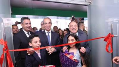 وزير الاتصالات يفتتح 3 مكاتب بريد بعد تطويرها بالإسكندرية