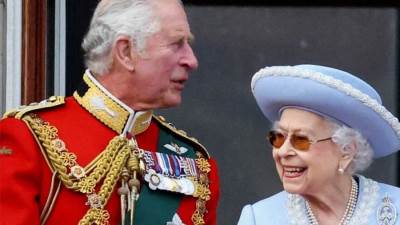 تشارلز الثالث يرث عرش بريطانيا.. تعرف على قيمة الثروة المنتظرة