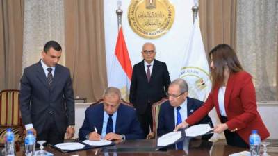 التعليم توقع بروتوكول تعاون مع الأكاديمية العربية للعلوم والتكنولوجيا 