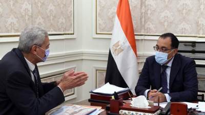 رئيس الوزراء يتابع عددا من ملفات عمل هيئة الشراء الموحد
