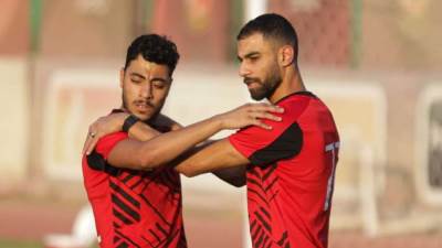 مران الأهلي يشهد انتظام "عمرو السولية" و"طاهر محمد طاهر" في التدريبات الجماعية