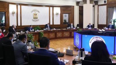 رئيس الوزراء يتابع خطوات استكمال تبسيط وتطوير إجراءات وأزمنة الإفراج الجمركي