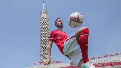 بعد التعاقد.. لأول مرة البرازيلي برونو سافيو بقميص الأهلي «صور»