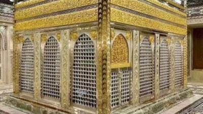 عالم أزهري: الصلاة في مساجد الأضرحة باطلة