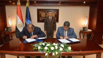 أسامة ربيع يشهد توقيع تفاهم مع شركة ترسانة للتعاون بمجال صناعة اليخوت