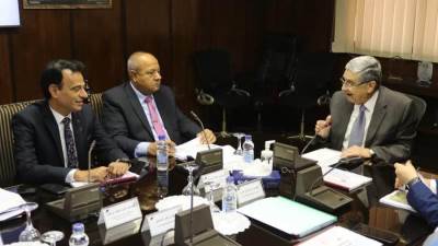 وزير الكهرباء يتابع مؤشرات الأداء بنطاق عمل  شركة القناة لتوزيع الكهرباء