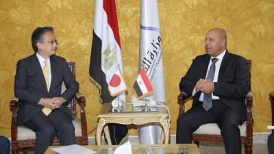 وزير النقل يبحث مع السفير الياباني بالقاهرة تنفيذ الخط الرابع لمترو الأنفاق