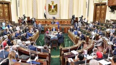 البرلمان يبحث تعديل تشريعي بإلزام الزوج بتقديم طلب قبل الزواج الثاني