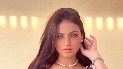 ياسمين عز تتصدر تريند جوجل بصورة قديمة.. هل خضعت لعملية تجميل؟ 