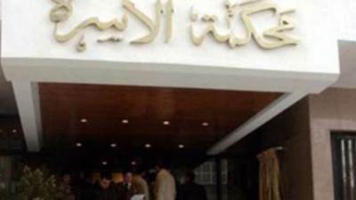 شاب فى دعوى أمام محكمة الأسرة: "زوجتى بتستغل عضلاتها فى تخويفى"