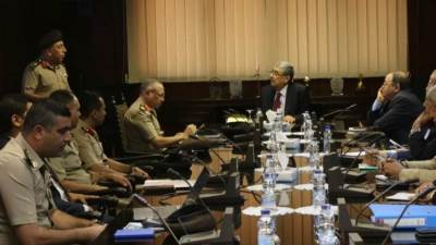 وزير الكهرباء يبحث مع القوات المسلحة الاستفادة من الشبكة الوطنية للطوارئ 