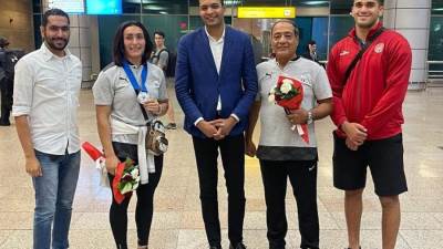 وزير الرياضة ينيب مساعده لاستقبال بطلة منتخب مصر للمصارعة