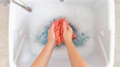 نصائح ذهبية من شانتال للحفاظ على رونق ملابس اللانجيري 