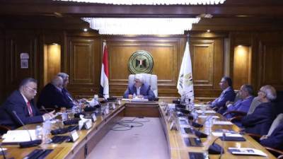 عاشور يرأس اجتماع مجلس إدارة صندوق رعاية أعضاء هيئة التدريس