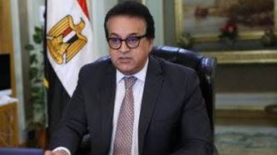 وزير الصحة: ليس من المنطق تكليف 18 ألف طبيب واحتياجاتي 6 آلاف فقط