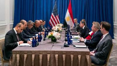 وزير الخارجية يلتقي مع وزير الخارجية الأمريكي بلينكن