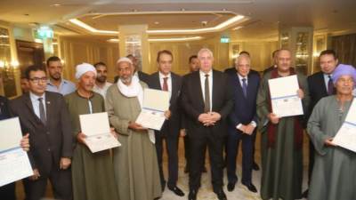 «القصير» يكرم أفضل منتجي القمح ويؤكد.. الاهتمام بدعم المحاصيل لتحقيق الأمن الغذائي