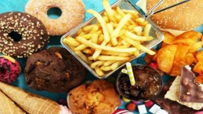 تعاني من ارتفاع الكوليسترول؟ تجنب هذه الأغذية