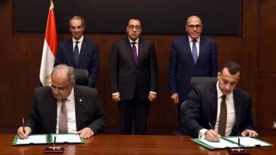 "مدبولي" يشهد توقيع بروتوكول تعاون بين الهيئة العربية للتصنيع والجهاز القومي لتنظيم الاتصالات