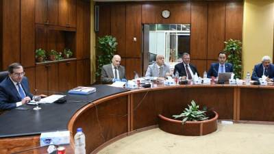 اعتماد نتائج أعمال شركتى التعاون ومصر للبترول عن عام 2021/2022