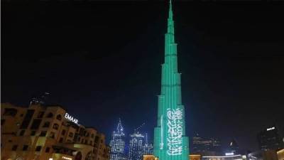 الإمارات تشارك السعودية احتفالاتها بيومها الوطني ال92