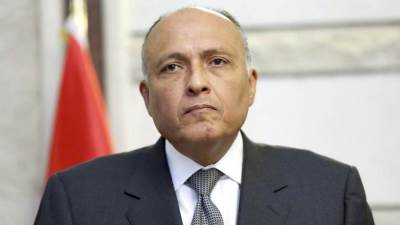 مصر تطالب باستئناف المفاوضات بين الفلسطينيين والإسرائيليين 