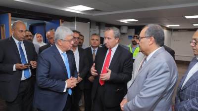 وزير التعليم العالي ورئيس جامعة السويس يتفقدان عددًا من المنشآت الجديدة بالجامعة