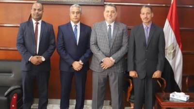 وزير القوى العاملة يلتقي قيادات "العامة للعاملين بالإسعاف"