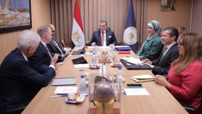 عيسى يجتمع مع الرئيس التنفيذي ومستشار بورصة برلين السياحية ITB