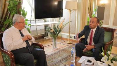 وزير التعليم العالي يستقبل مدير اليونسكو للعلوم لبحث التعاون المُشترك 