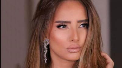 زينة: «أي شىء لما يضايقني بنام .. ونمت على سماعة في الفرح»