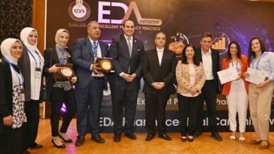 "السبكى" يشيد بمجهودات هيئة الدواء ودور الصيادلة في تطوير صناعة الدواء