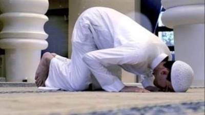 حكم النيابة عن الغير في صلاة الاستخارة.. الإفتاء توضح