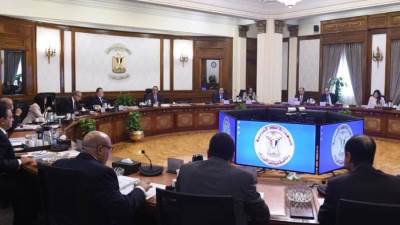 مدبولي يؤكد استمرار التعاون والتنسيق مع البنك المركزي لمواجهة الظروف العالمية