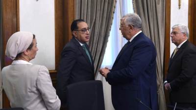 وزيرة البيئة تستعرض أمام مجلس الوزراء جهود التعامل مع نوبات تلوث الهواء