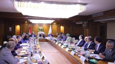 وزير التعليم العالي يرأس اجتماع مجلس الجامعات الأهلية ويعطي توجيهات لهيئة التدريس