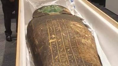 القنصلية المصرية بهيوستن تنجح في استرداد تابوت فرعوني من العصور الفرعونية القديمة