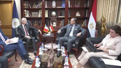 وزير السياحة يستقبل السفير الفرنسي لتعزيز التعاون بين البلدين في مجال السياحة والآثار