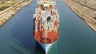 رئيس المنطقة الاقتصادية لقناة السويس يتابع تطوير ميناء العريش