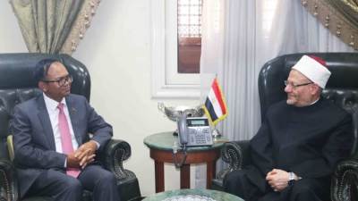 المفتي يستقبل سفير كمبوديا في القاهرة لبحث التعاون الإفتائي بين دار الإفتاء وكمبوديا