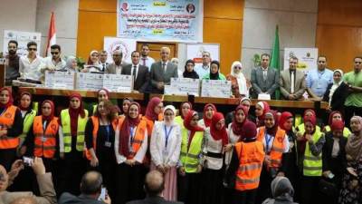 القباج تستعرض تقرير عن أنشطة برنامج وحدات التضامن الاجتماعي بالجامعات المصرية