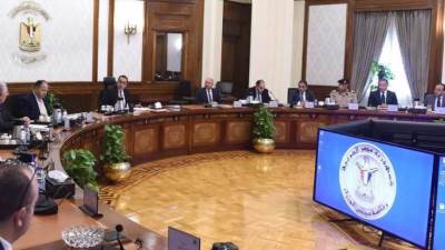 رئيس الوزراء يتابع سبل تنمية الصادرات المصرية لدول القارة الافريقية 