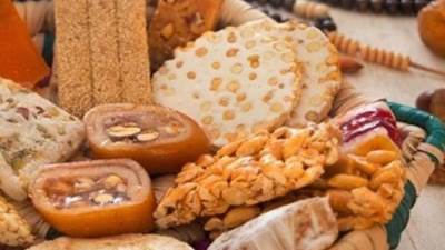 التموين: ضخ يومي لحلوي المولد النبوي الشريف بالمجمعات الاستهلاكية وبأسعار مخفضه