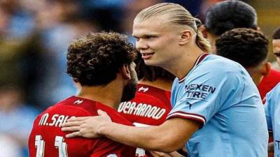 النرويجي هالاند يشيد بمحمد صلاح: لاعب مذهل