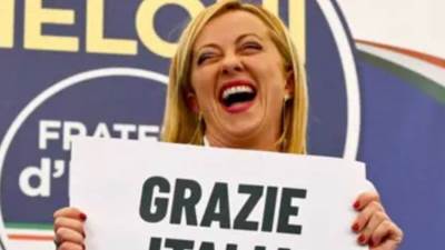 غرائب أفريقية.. 100 بقرة مهر ابن الرئيس الأوغندي للزواج من جورجيا ميلوني