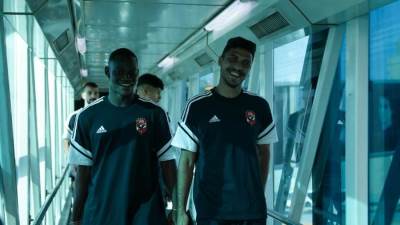 بعثة الأهلي تغادر مطار القاهرة استعدادا لمواجهة الاتحاد المنستيري