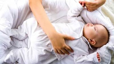 نوم عميق ينقذ طفلة من مذبحة.. معجزة إيمي